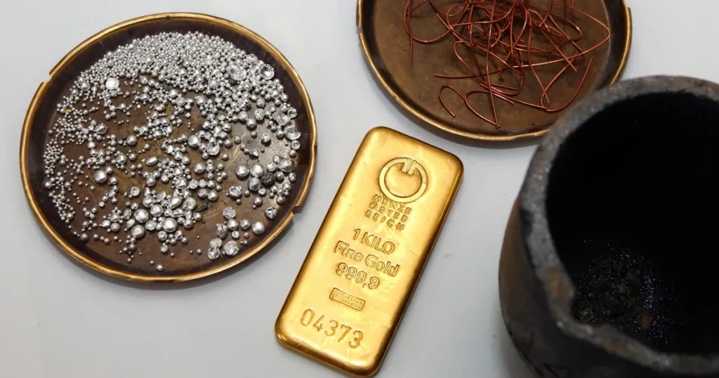 انهيار أسعار المعادن.. النحاس والبلاديوم والبلاتين تلحق بالذهب والفضة