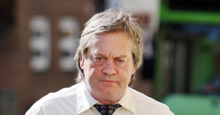 ينفي دوق مارلبورو، قريب الأميرة ديانا، اتهامات تتعلق بالشنق.