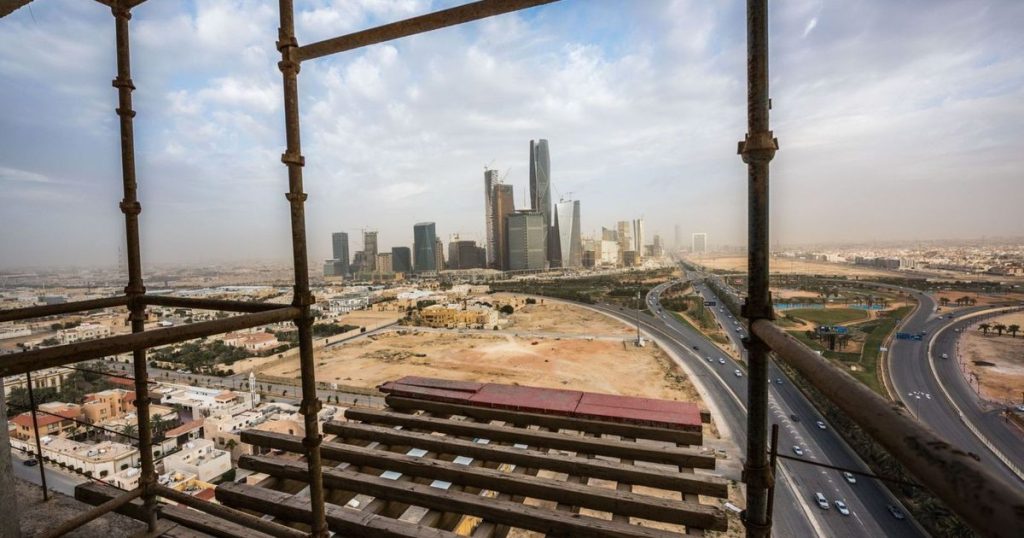 السعودية تبدأ أوسع تطبيق لرسوم الأراضي البيضاء بعد الزيادة بـ60 ألف فاتورة