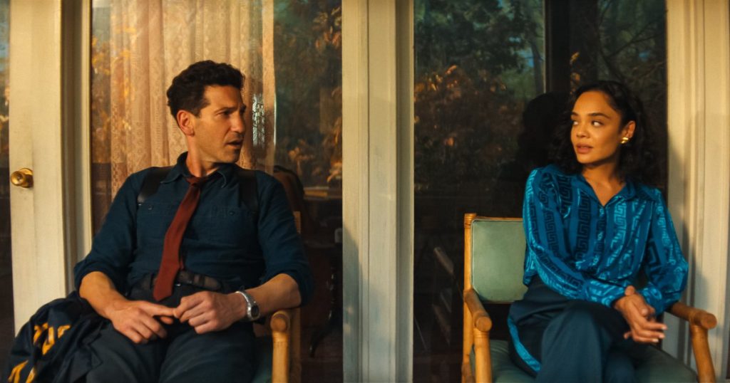 شرح نهاية مسلسل “His and Hers”: من هو القاتل المتسلسل الحقيقي؟ وهل طرأت تغييرات على رواية أليس فيني؟