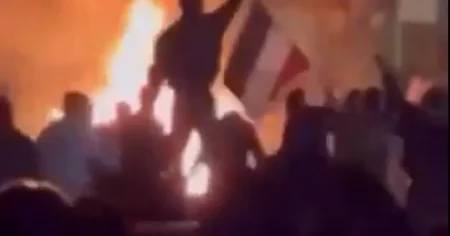 احتجاجات إيران.. الجيش يتعهد بحماية مصالح الدولة “تحت قيادة خامنئي”