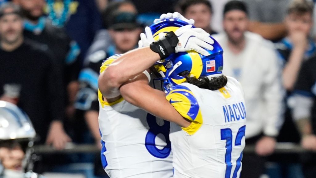 فوز فريق لوس أنجلوس رامز على كارولينا بانثرز في (بلاي أوف) الدوري الوطني لكرة القدم الأمريكية.