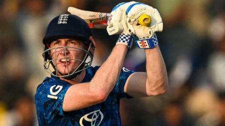 عاد هاري بروك، لاعب منتخب إنجلترا، إلى مستواه المعهود واحتفل بطريقة (ستون كولد) ستيف أوستن.