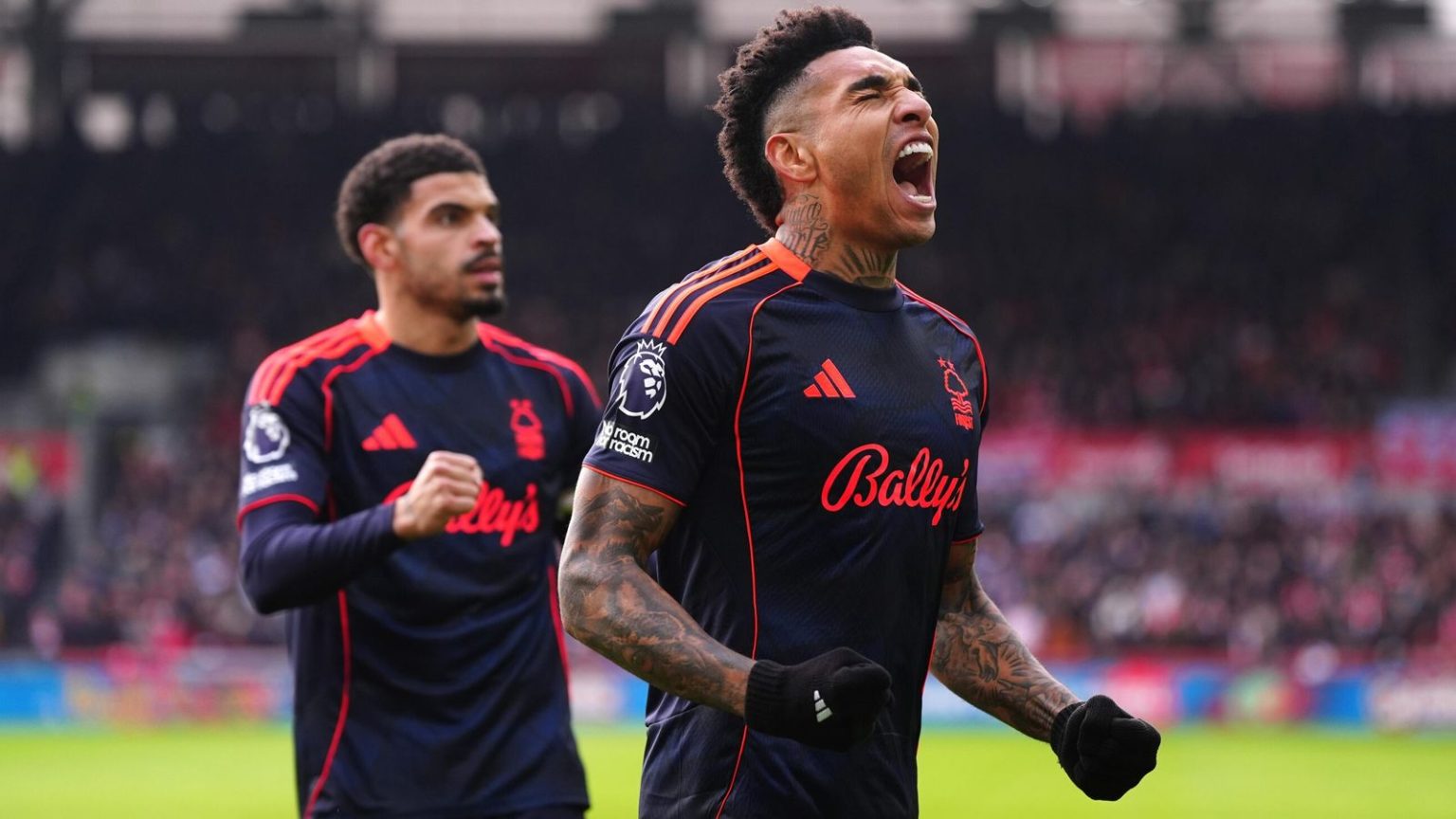 برينتفورد صفر – ٢ نوتنغهام فورست: إيغور جيسوس وتايو أونيي يحققان فوزًا حاسمًا للفريق في (صراع الهبوط).