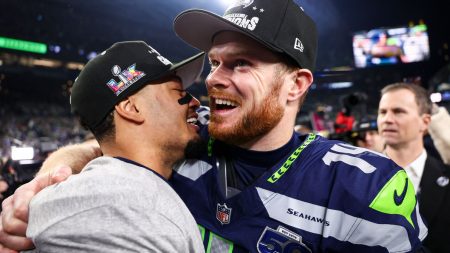 سام دارنولد يقود سياتل سيهوكس للفوز على لوس أنجلوس رامز والتأهل إلى (السوبر بول) 2026 ضد نيو إنجلاند باتريوتس.