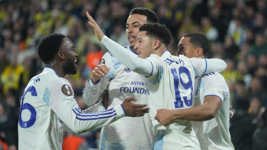 فenerbahçe صفر – 1 أستون فيلا: هدف سانشو يضع أستون فيلا في دور الـ 16 (Europa League).