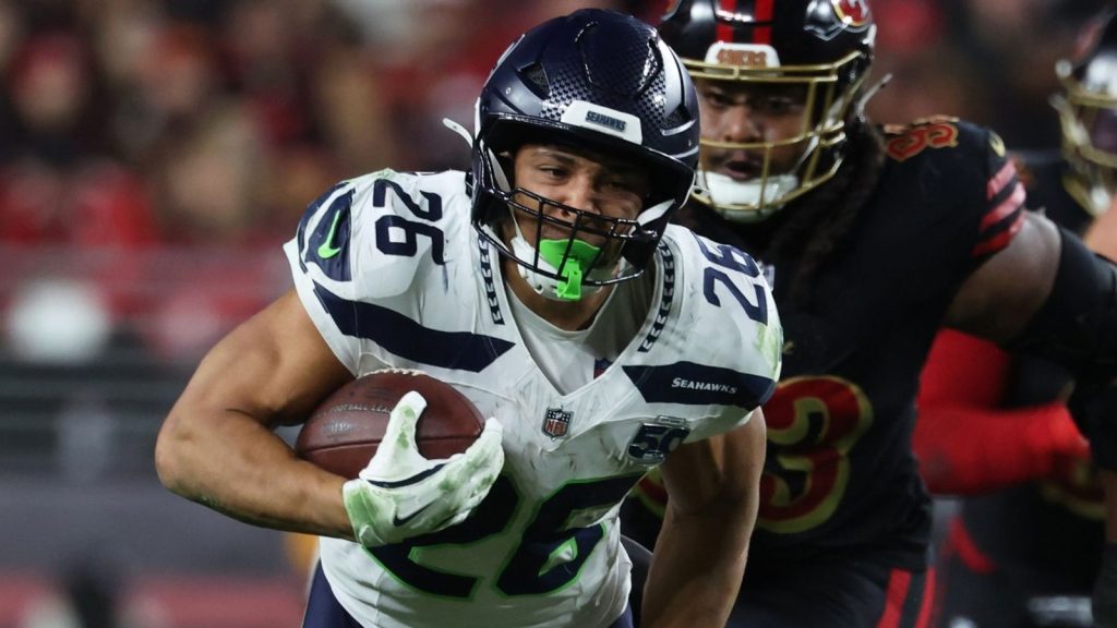 إنهاء فريق سياتل سي هوكس سلسلة انتصارات سان فرانسيسكو 49رز المتتالية (6) وحسمه صدارة المؤتمر الوطني.