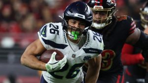 إنهاء فريق سياتل سي هوكس سلسلة انتصارات سان فرانسيسكو 49رز المتتالية (6) وحسمه صدارة المؤتمر الوطني.