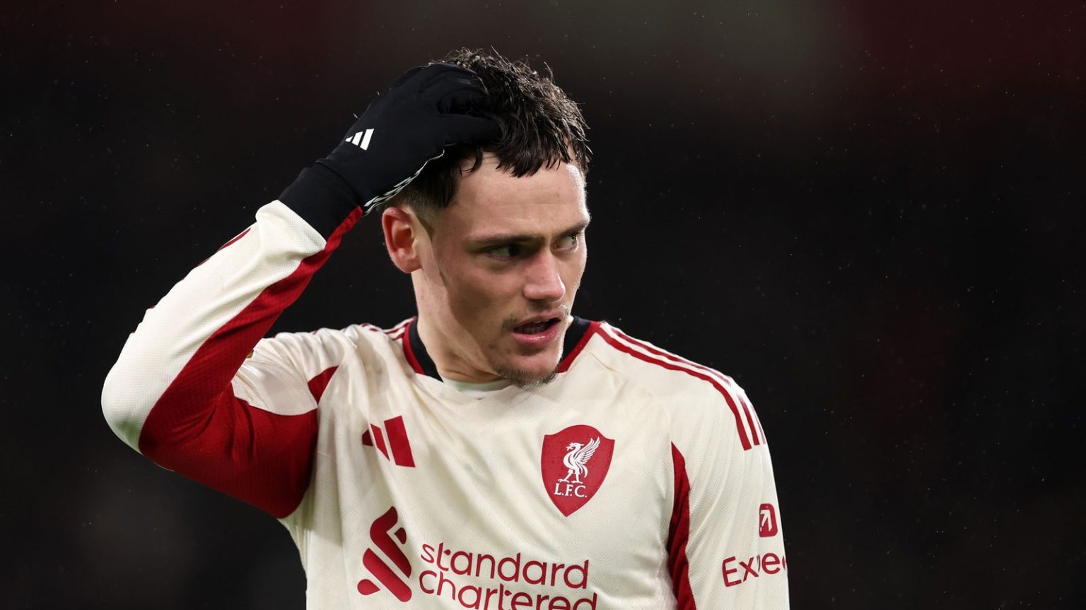 ليفربول: غاري أندرسون ينتقد أداء فريق آرنه سلوت بعد الهزيمة أمام بورنموث.