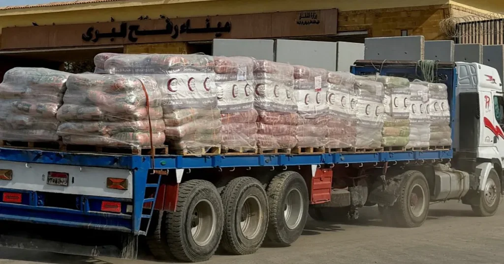 قيود إسرائيلية جديدة تؤجل إعادة فتح معبر رفح