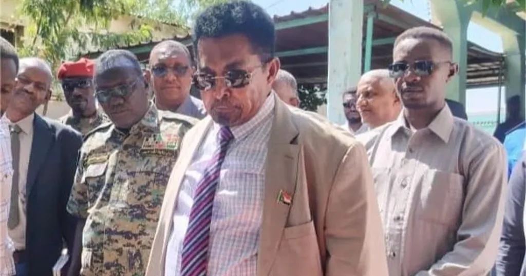 وزير سوداني يعلن عبر LinkedIn رغبته في عمل إضافي لضعف راتبه