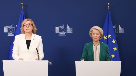 بروكسل تعلن جاهزية فحص التحقق من العمر بالاتحاد الأوروبي بالتزامن مع جهود حماية