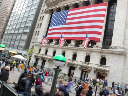 ارتفاع طلبات إعانة البطالة الأمريكية الأسبوع الماضي يهدد التعافي
