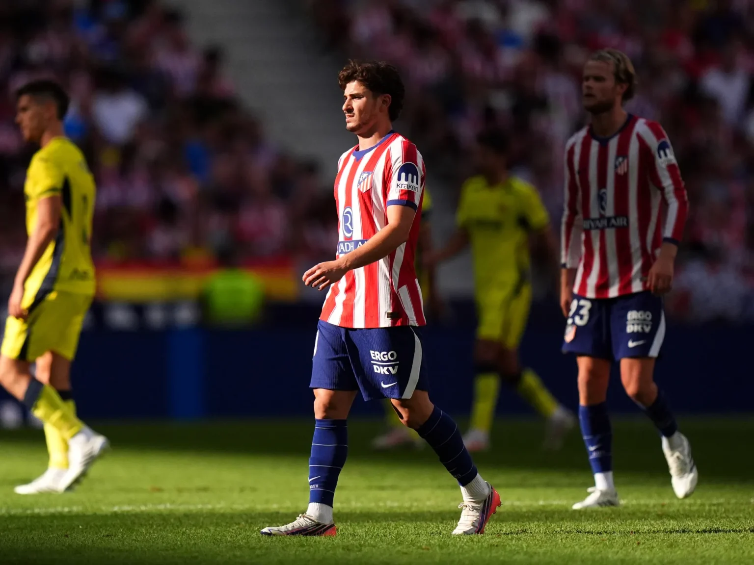 أسباب الرفض: لماذا لا يبيع أتلتيكو مدريد ألفاريز إلى برشلونة؟