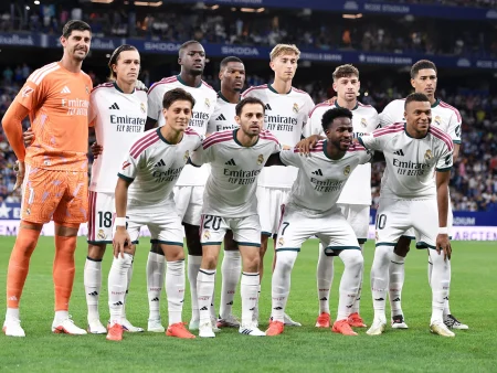 ريال مدريد يلتقي ريال سوسيداد في الدوري الإسباني: الموعد والقنوات الناقلة والتشكيلان المتوقعان