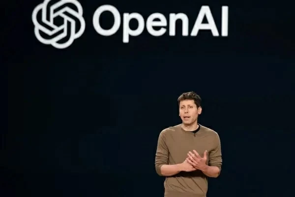 تدرس OpenAI إشراك الأمريكيين في ثروة الذكاء الاصطناعي من خلال حصة حكومية