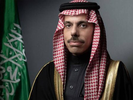 وزير الخارجية السعودي يناقش التطورات الإقليمية مع نظرائه الكويتي والمصري والتركي