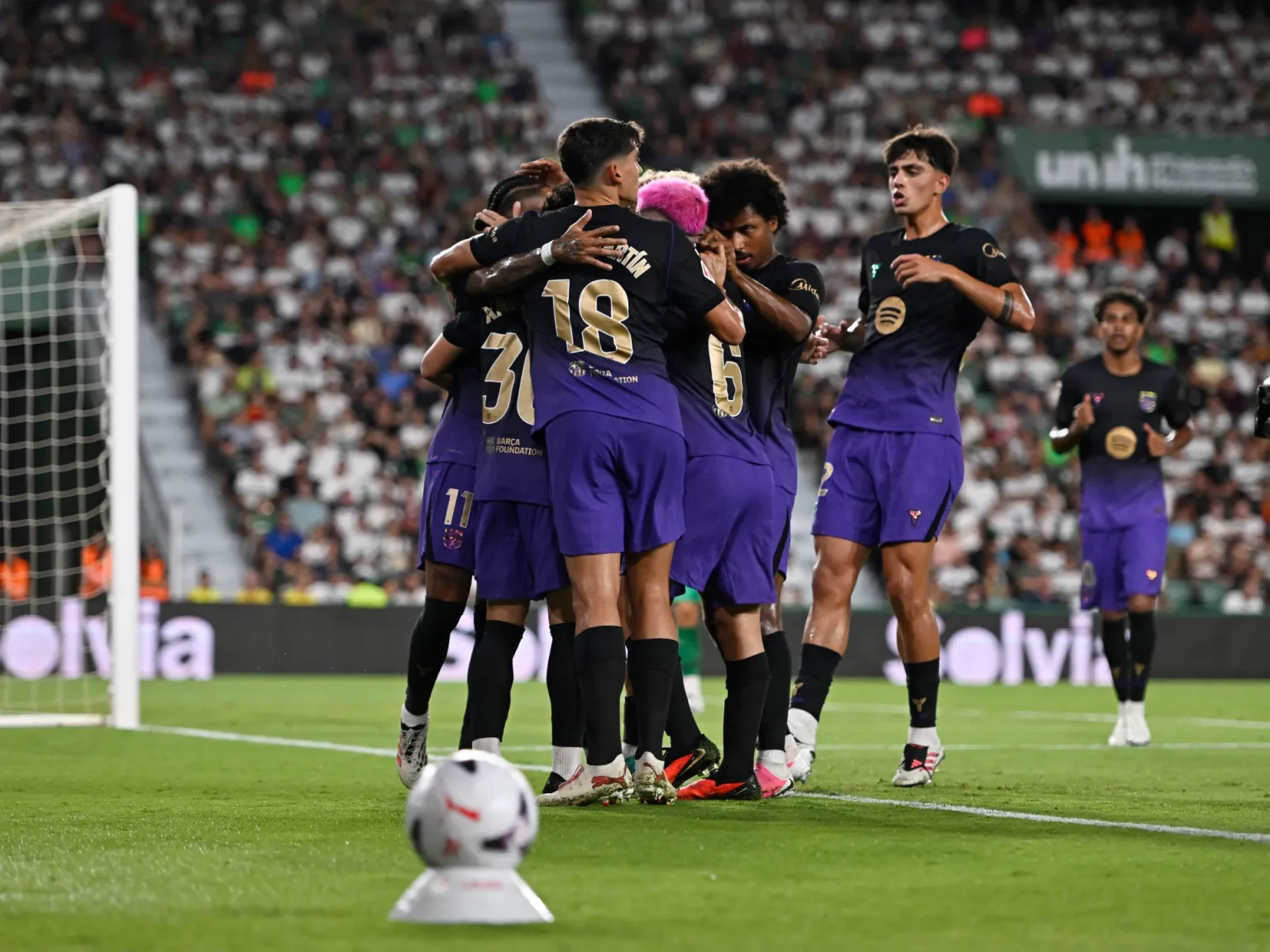 برشلونة ينذر منافسيه بخماسية في بداية الدوري، هل هي بداية قوية أم مبالغة؟