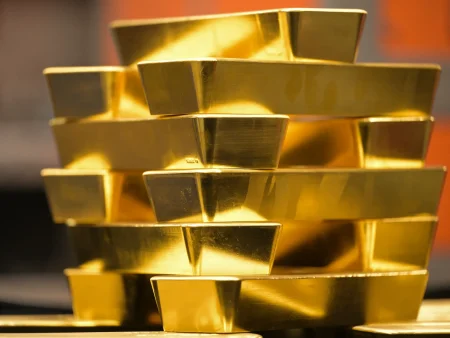 الذهب قد يصل إلى 5330 دولاراً بحلول 2027 بسبب التضخم