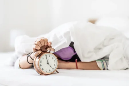 تقدم بفصل الربيع وتأخر بفصل الخريف — كيفية الحفاظ على تشغيل الجسم بسلاسة خلال تغيير الوقت